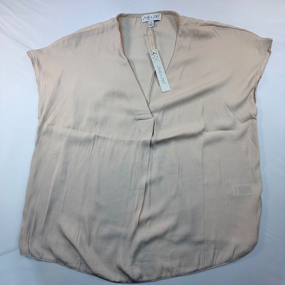 SHE+SKY Blouse Women M Beige V-Neck Dolman Sleeve Oversized NWT